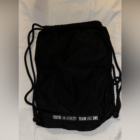 Nike drawstring sports backpack - Picture 2 of 6